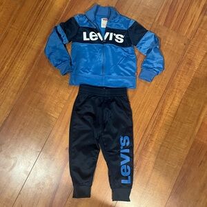 Levi’s matching set